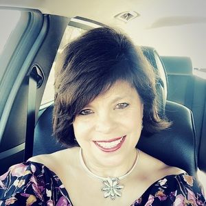 Meet your Posher, Ninfa